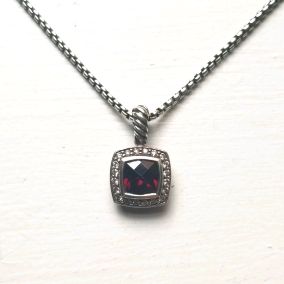 David Yurman Petit Albion Pendant Necklace - Picture 2 of 5